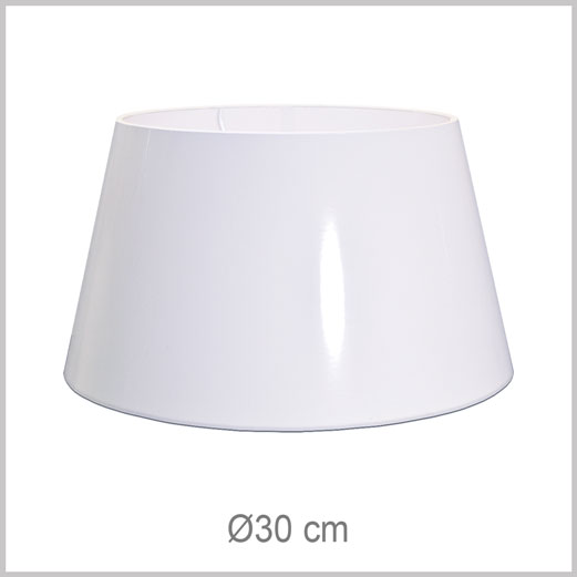 Medium Drum shaped lampshade with European fitter E27 for European lamp sockets